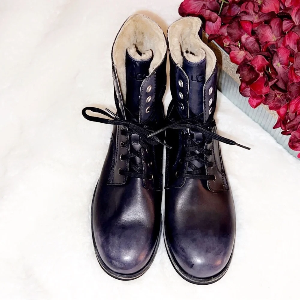 🆕UGG Men’s Leather Fur Lined Combat Boot